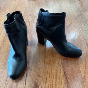 ITALIAN M. GEMI Leather Boots New Without box